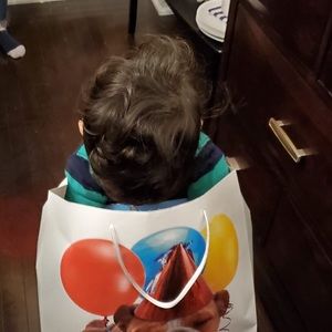 Meet your Posher, Shima